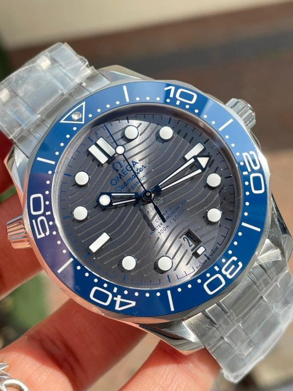 2018 Replica Omega Seamaster Diver 300M VSF 1:1 Best Edition Blue Ceramic Grey Dial on Silver Steel Strap A8800 V2 (Black Balance Wheel) - Image 4