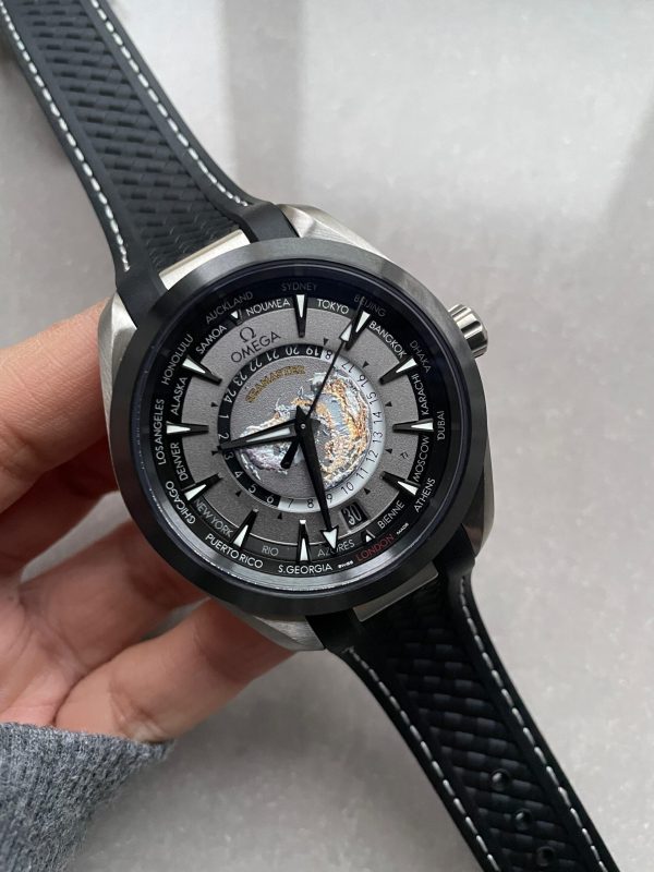 Replica Replica Omega Seamaster Aqua Terra GMT Titanium Worldtimer 43mm Ti Black Dial on Rubber Strap VSF A8938 - Image 2