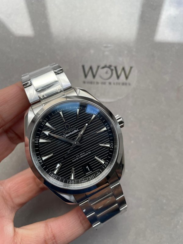 Replica Omega AQUA TERRA 150M MASTER CHRONOMETERS VSF 1:1 BEST EDITION BLACK DIAL SILVER SECOND HAND ON SS BRACELET A8900