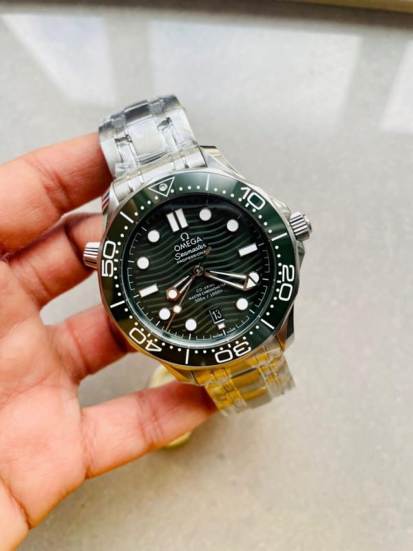 Replica Omega Seamaster Diver 300M SS/Green Ceramic Bezel ORF 1:1 Best Edition Green Dial on SS Bracelet A8800 - Image 5