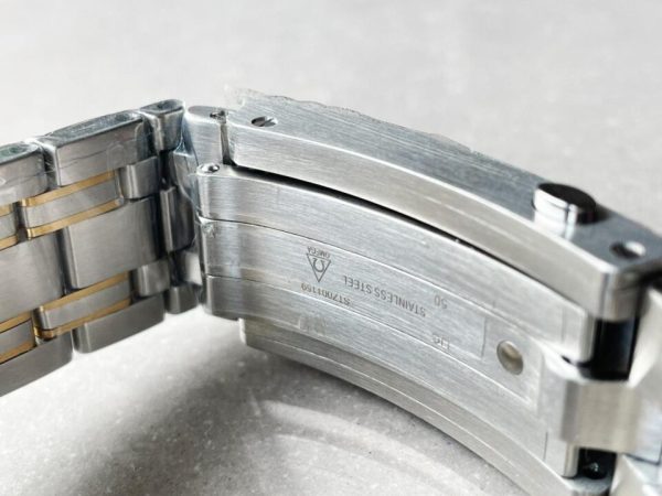 2018 Replica Omega Seamaster Diver 300M SS/YG VSF 1:1 Best Edition YG Bezel Black Dial on SS/YG Bracelet A8800 - Image 11
