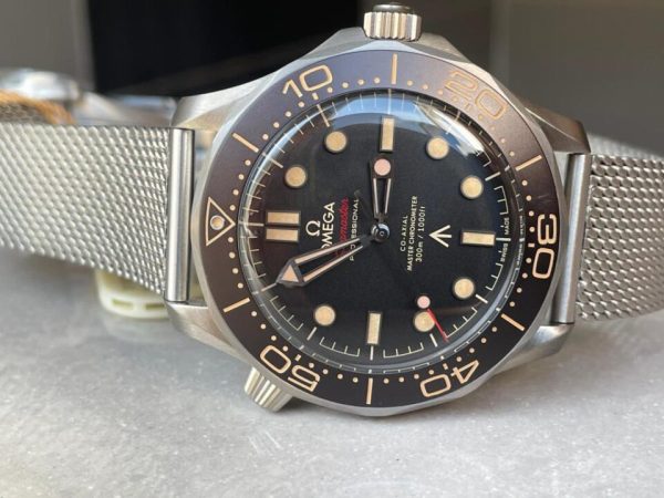 Replica Omega Seamaster 300 “No Time to Die” Limited Edition VSF 1:1 Best Edition on SS Mesh Bracelet A8806 V4 - Image 2