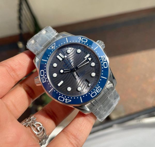 2018 Replica Omega Seamaster Diver 300M VSF 1:1 Best Edition Blue Ceramic Grey Dial on Silver Steel Strap A8800 V2 (Black Balance Wheel)