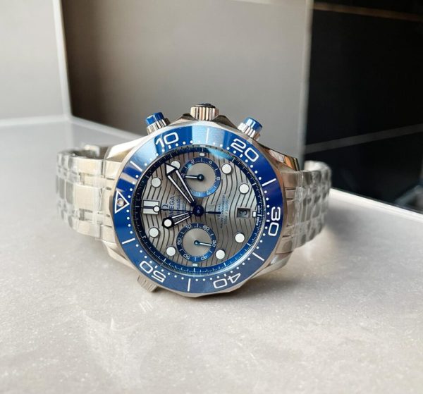 Replica Omega Seamaster 300M Chrono SS OMF 1:1 Best Edition Grey Dial on SS Bracelet A9900 - Image 7