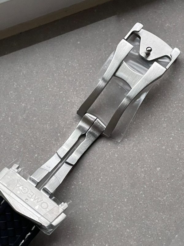 Replica Omega Aqua Terra 150M 43mm 24 Ti VSF 1:1 Best Edition Gray Dial on Black Rubber Strap A8938 - Image 12