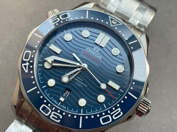 Replica Omega Seamaster Diver 300M VSF 1:1 Best Edition Blue Ceramic Blue Dial on SS Bracelet A8800 V2 - Image 3