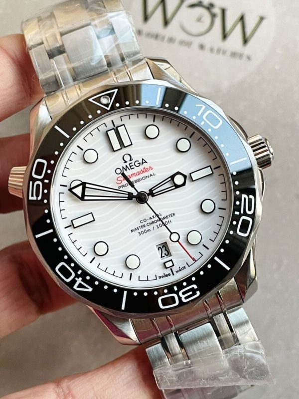 Replica Omega Seamaster Diver 300M SS VSF 1:1 Best Edition Black Bezel White Dial on SS Bracelet A8800 ( Extra Rubber Strap) - Image 6