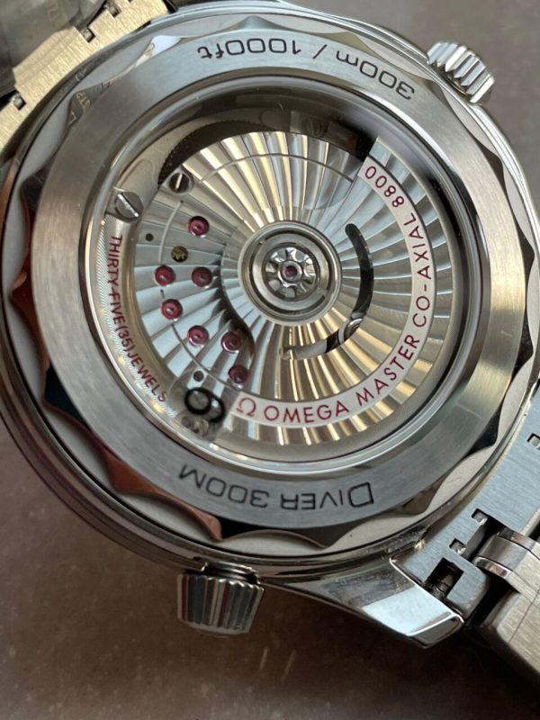 Replica Omega Seamaster Diver 300M SS VSF 1:1 Best Edition Black Bezel White Dial on SS Bracelet A8800 ( Extra Rubber Strap) - Image 12