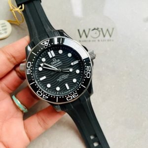 Replica Omega Seamaster Diver 300M 43.5mm VSF 1:1 Best Edition Ceramic Case Black Dial on Black Rubber Strap A8806
