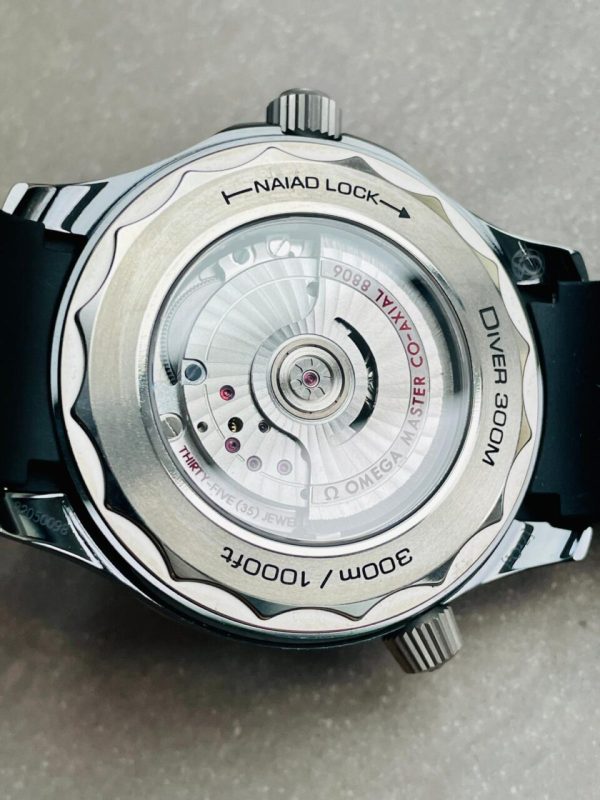 Replica Omega Seamaster Diver 300M 43.5mm VSF 1:1 Best Edition Ceramic Case Black Dial on Black Rubber Strap A8806 - Image 11