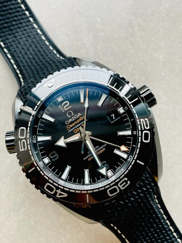 Replica Omega Seamaster Planet Ocean 600M Deep Black In Red GMT 215.92.46.22.01.001 VSF PVD Black Dial Swiss 8906 - Image 10