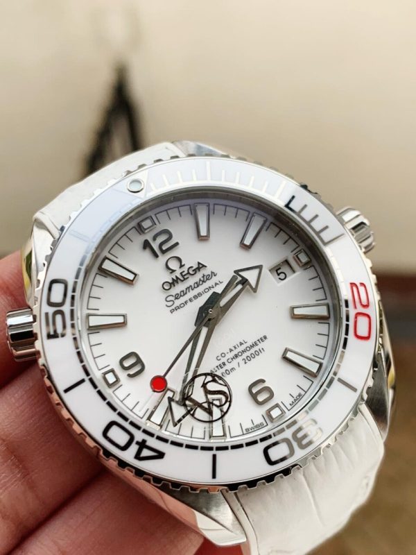 Replica Omega Planet Ocean SEAMASTER 39.5mm Olympic Games SS VSF 1:1 Best Edition White Dial on White Rubber Strap A8800 - Image 2