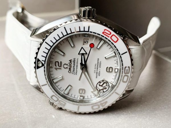 Replica Omega Planet Ocean SEAMASTER 39.5mm Olympic Games SS VSF 1:1 Best Edition White Dial on White Rubber Strap A8800 - Image 3