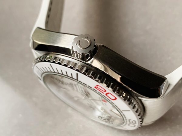 Replica Omega Planet Ocean SEAMASTER 39.5mm Olympic Games SS VSF 1:1 Best Edition White Dial on White Rubber Strap A8800 - Image 6