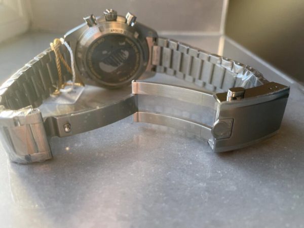 Replica Omega Speedmaster 50th Anniversary of APOLLO 11 The Moon Landing OMF Best Edition on SS Bracelet Manual Winding Chrono Movement - Image 9