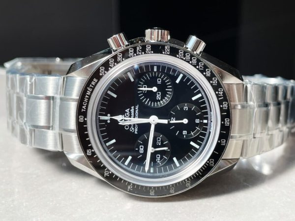 Replica Omega Speedmaster MoonWatch SS Sapphire Crystal Black Dial on SS Bracelet Manual Winding Chrono Movement - Image 5