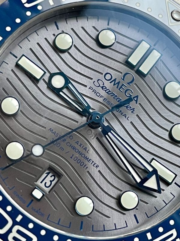 2018 Replica Omega Seamaster Diver 300M VSF 1:1 Best Edition Blue Ceramic Grey Dial on blue rubber strap Strap A8800 - Image 8