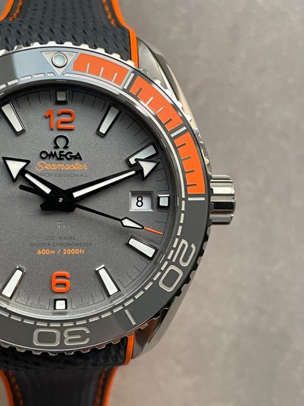 Replica Omega Seamaster Planet Ocean 600m Master Chronometer TI Grey Dial on Rubber Strap VSF A8900 - Image 7