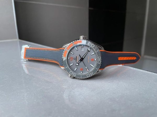 Replica Omega Seamaster Planet Ocean 600m Master Chronometer TI Grey Dial on Rubber Strap VSF A8900 - Image 9