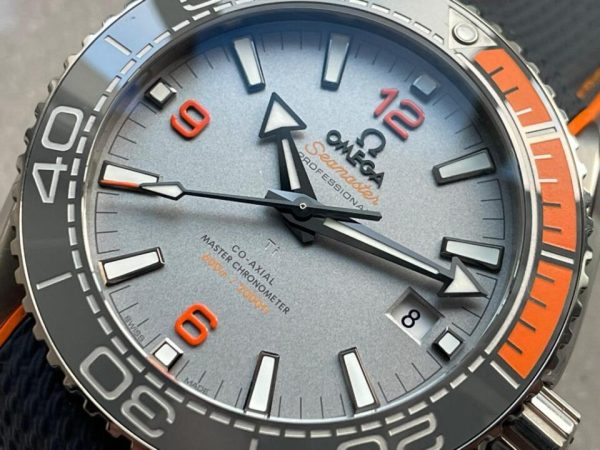 Replica Omega Seamaster Planet Ocean 600m Master Chronometer TI Grey Dial on Rubber Strap VSF A8900 - Image 5
