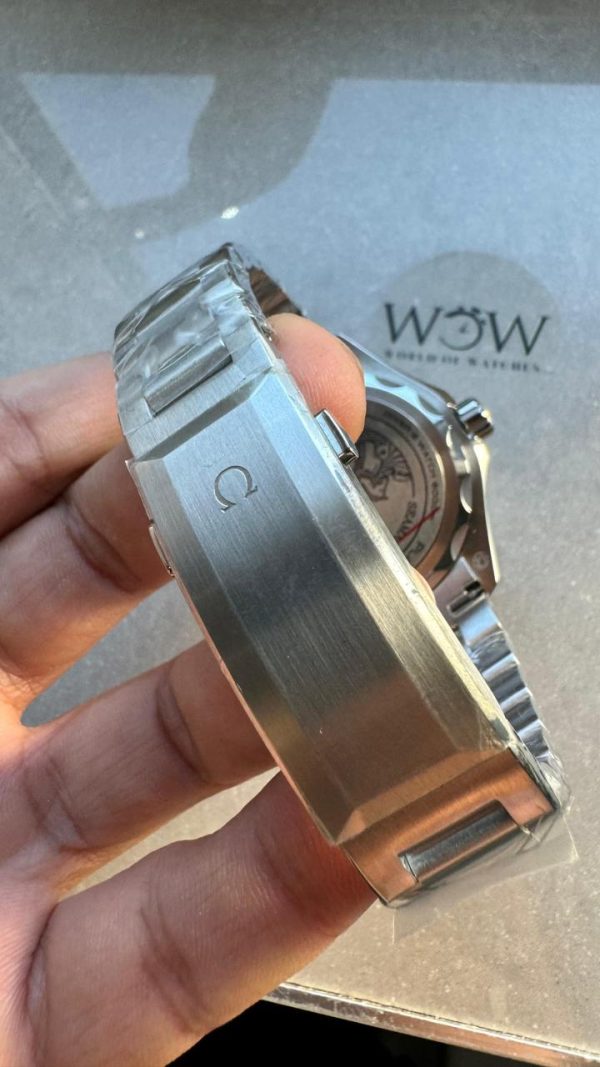 Replica Omega Seamaster ULTRA DEEP 6000M SS VSF 1:1 Best Edition Summer Blue Dial on SS Bracelet A8912 - Image 16