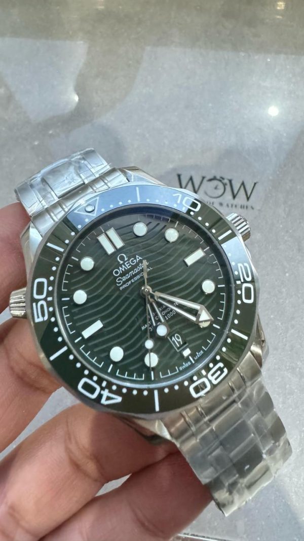 Replica Omega VSF Seamaster Diver 300M 1:1 Best Edition Green Ceramic Green Dial on SS Bracelet A8800 - Image 4