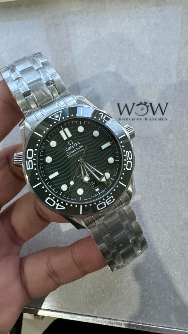 Replica Omega VSF Seamaster Diver 300M 1:1 Best Edition Green Ceramic Green Dial on SS Bracelet A8800