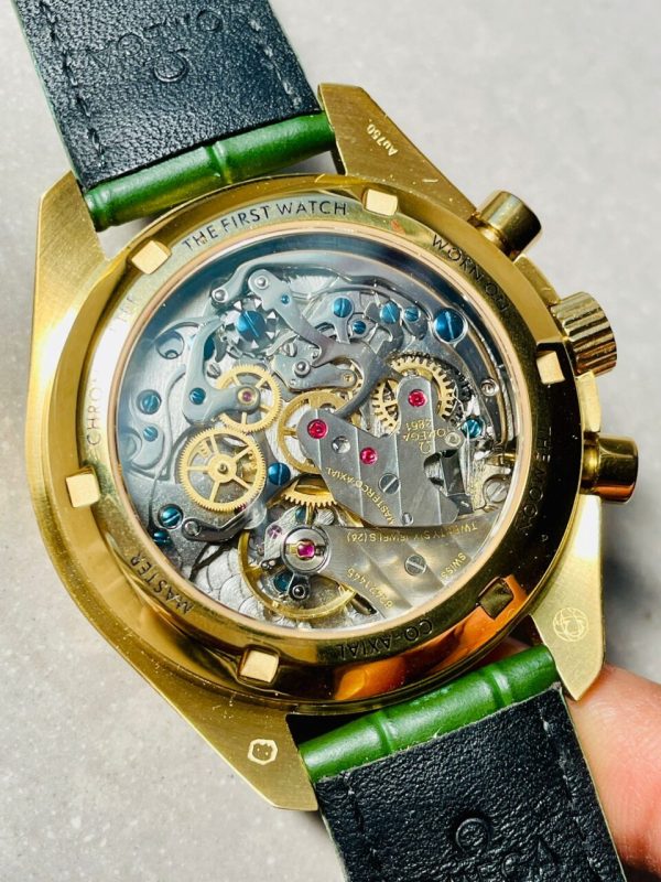 Replica Omega Speedmaster Moonwatch in Moonshine Gold YG RMF Best Edition Green Dial on Green Leather Strap Manual Chrono - Image 11