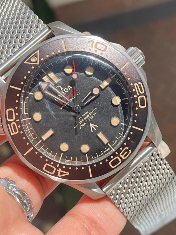 Replica Omega Seamaster 300 “No Time to Die” Limited Edition VSF 1:1 Best Edition on SS Mesh Bracelet A8806 V4 - Image 3