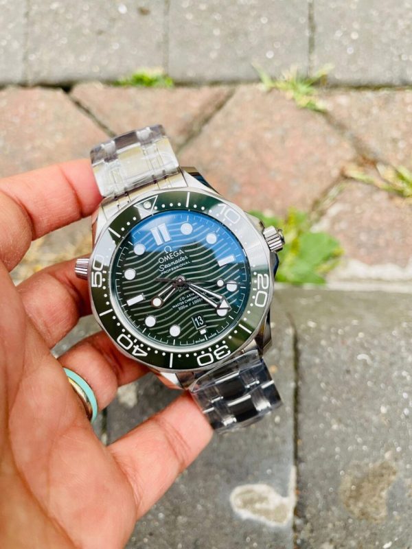 Replica Omega Seamaster Diver 300M SS/Green Ceramic Bezel ORF 1:1 Best Edition Green Dial on SS Bracelet A8800 - Image 3