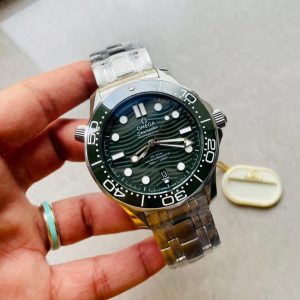 Replica Omega Seamaster Diver 300M SS/Green Ceramic Bezel ORF 1:1 Best Edition Green Dial on SS Bracelet A8800