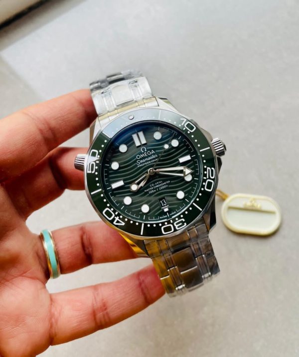 Replica Omega Seamaster Diver 300M SS/Green Ceramic Bezel ORF 1:1 Best Edition Green Dial on SS Bracelet A8800