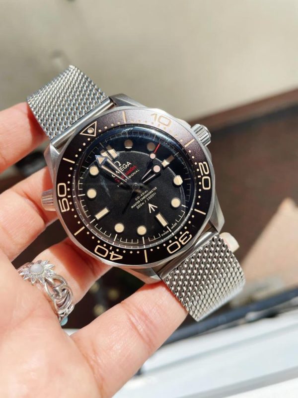 Replica Omega Seamaster 300 “No Time to Die” Limited Edition VSF 1:1 Best Edition on SS Mesh Bracelet A8806 V4