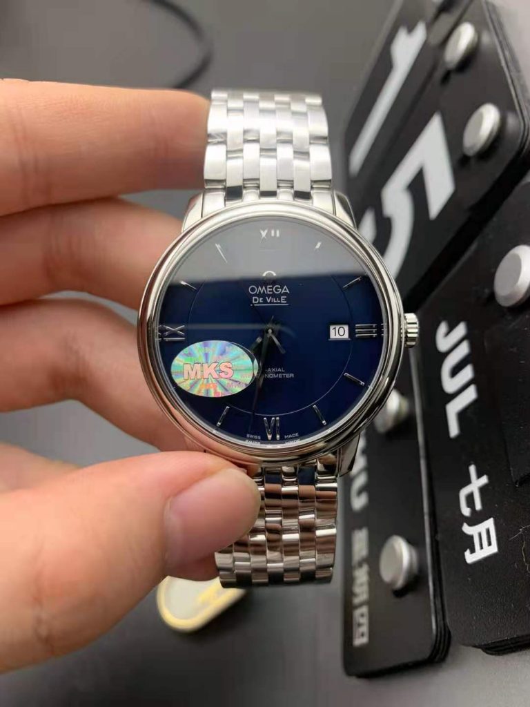 Replica-Omega-De-Ville-39mm-768x1024