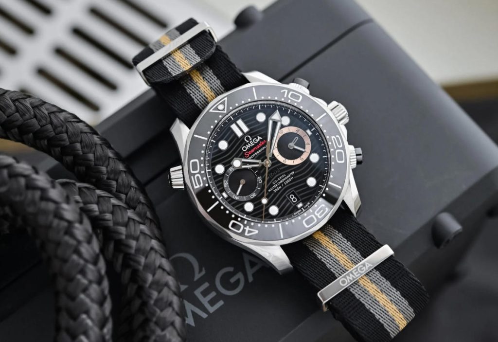 Perfect Replica Omega Seamaster Diver 300M Chronograph 007 First Light Watches